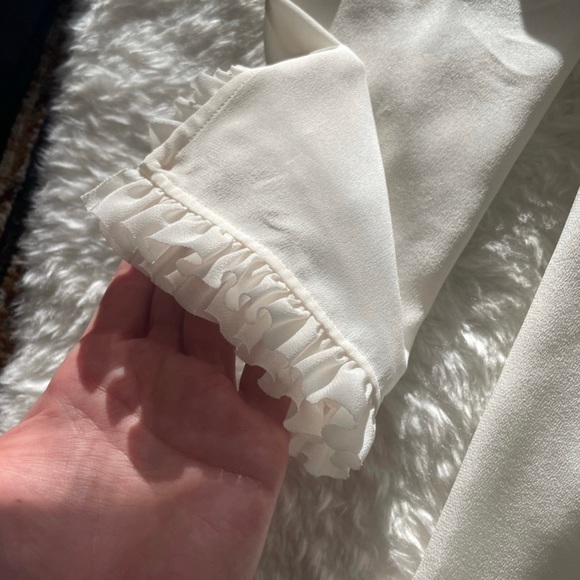 GUCCI Ivory Silk Blouse 36 NWOT - Picture 7 of 11